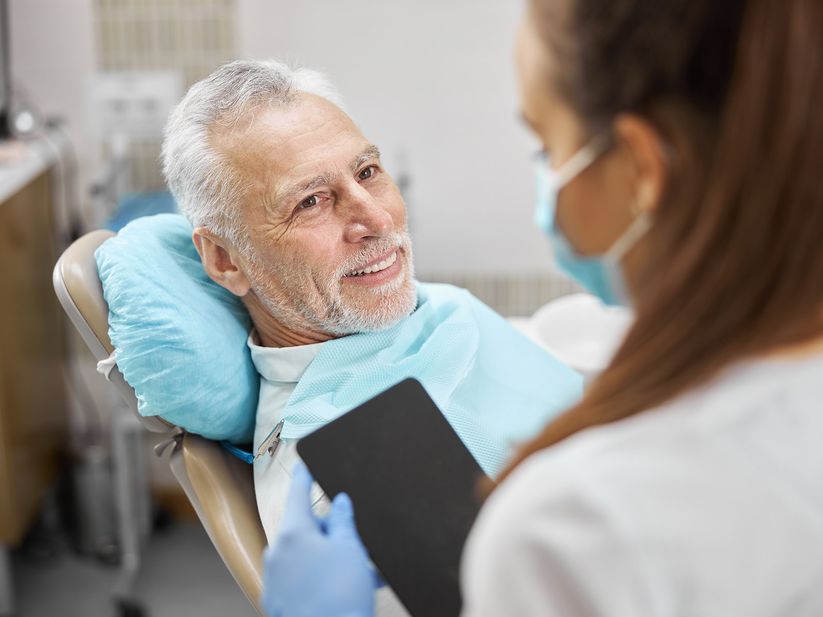 Key benefits of dental implants for a healthy, confident smile